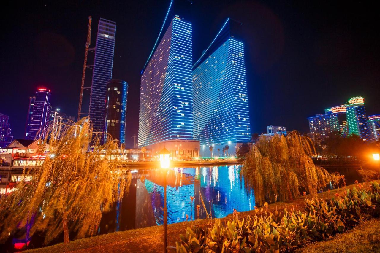Orbi City Luxury Suite Batumi Exterior foto